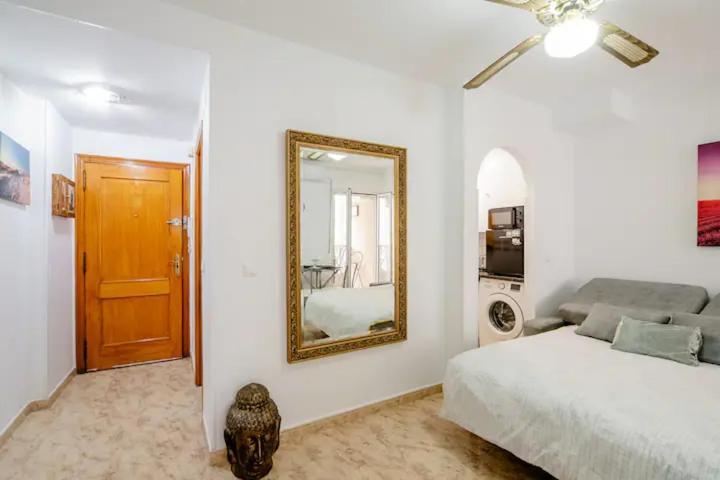 Apartamento Inteiro Acolhedor Perto Da Praia Torrevieja Luaran gambar